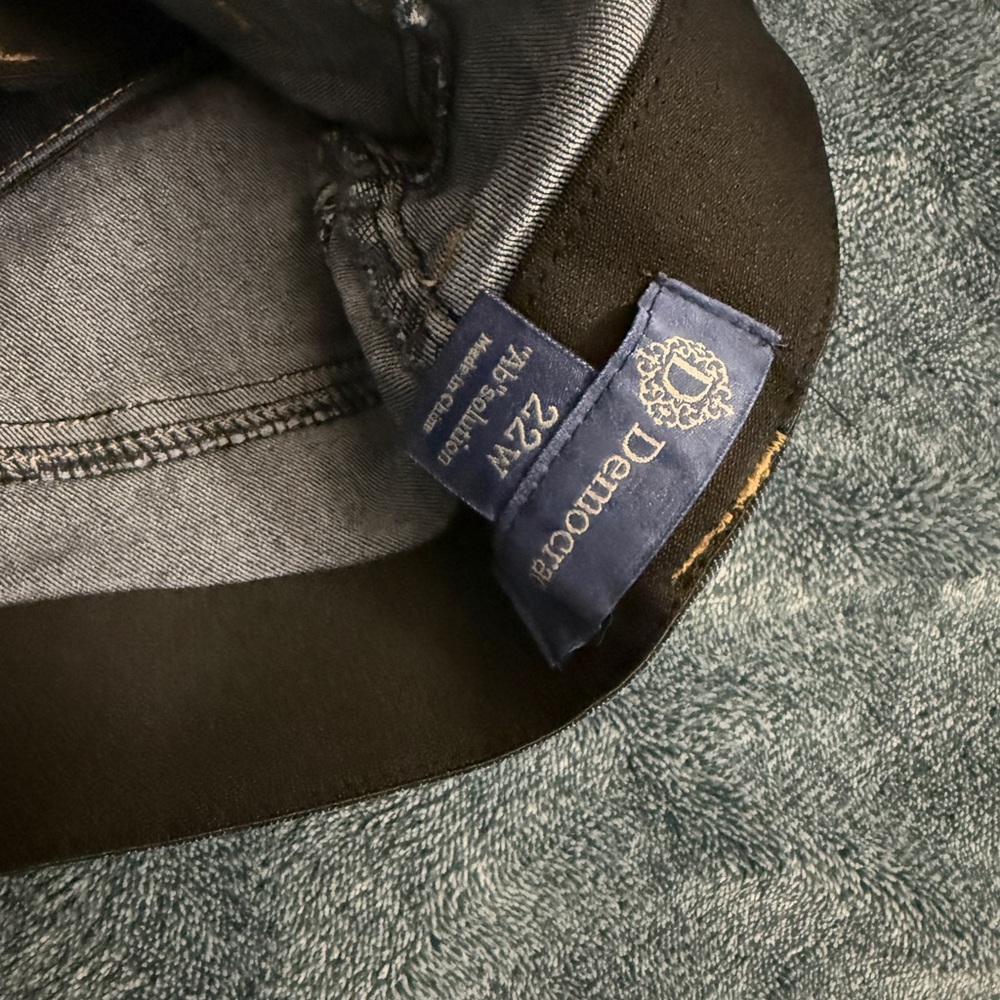 Democracy Dark Wash Jeans   New without tags - Picture 3 of 4